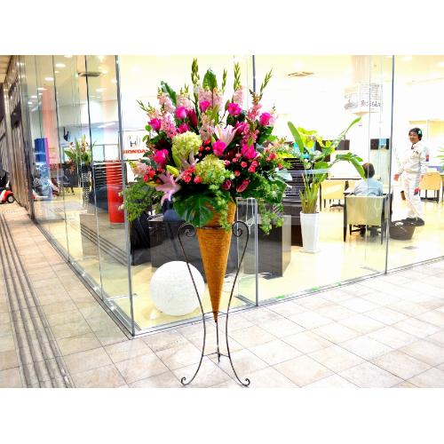 ���j���p�@�X�^���h�� �@�R�[���X�^���h�@�s���N�n(�o���ƃ����̃X�^���h�ԁj�J�X�j���A�J�Əj���A���N�j���A�ړ]�j���A�A�C�j���A����A�R���T�[�g�A���\2