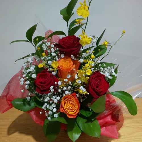 �K���X�̊�Ƀo���̃A�����W�����g4